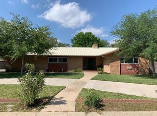 1817 Newell St, Alice, TX 78332