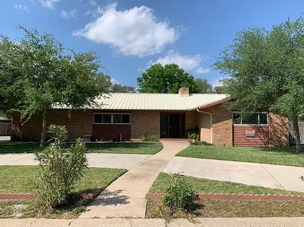 1817 Newell St, Alice, TX 78332