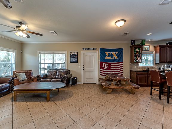 2nd image of 1005 Welsh Ave