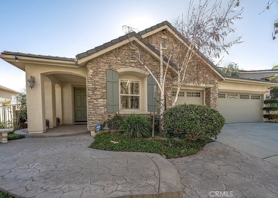 1st image of 28038 Bridlewood Dr