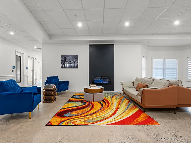 Alexandria Manor Apartments — Photo 60
