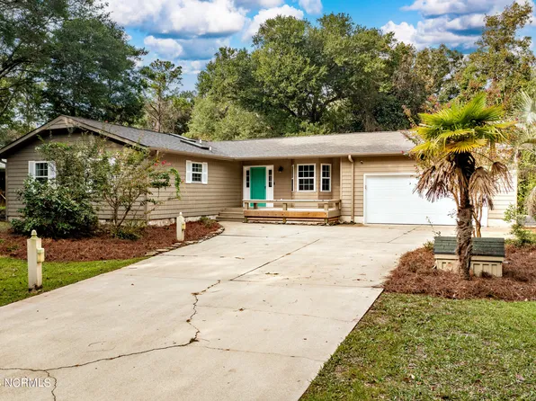 147 Arborvitae Drive, Pine Knoll Shores, NC 28512