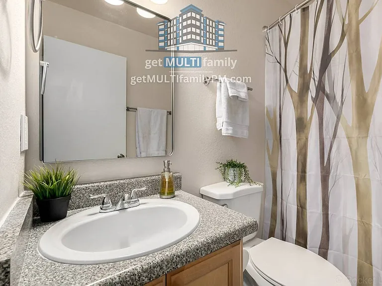 11640 N 51st Ave #237 — Photo 9