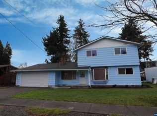 740 W High St, Stayton, OR 97383