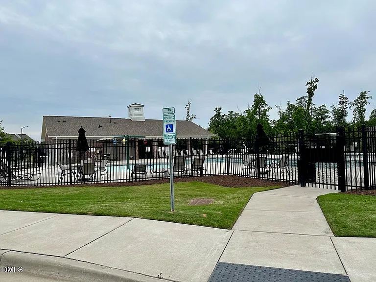 230 Marietta Way — Photo 29