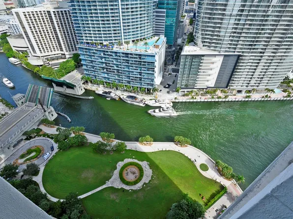 (undisclosed Address), Miami, FL 33131