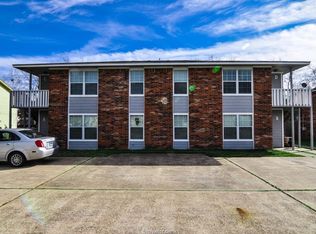 400 Manuel Dr, College Station, TX 77840
