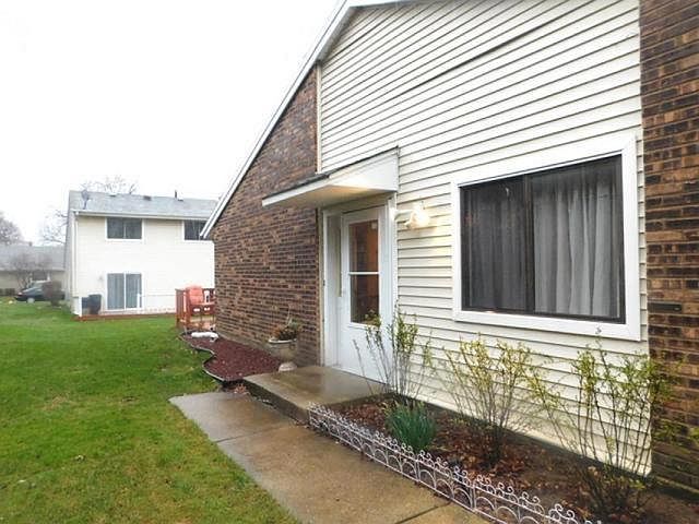 1st image of 1629 E Waterford Ln