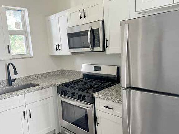 3rd image of 1181 NW 8th Street Rd APT 11