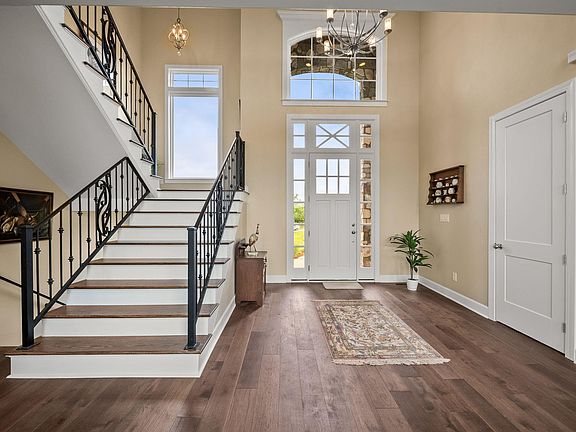 5th image of 21617 Waterview Dr