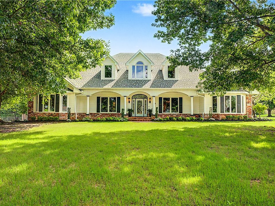 1st image of 6356 Wells Cir