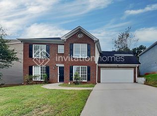 525 Station View Run, Lawrenceville, GA 30043