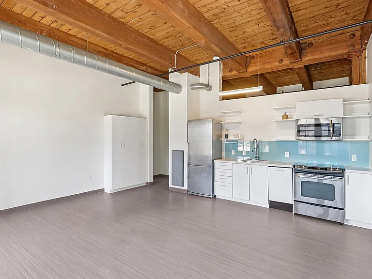 381 Congress Lofts — Photo 8