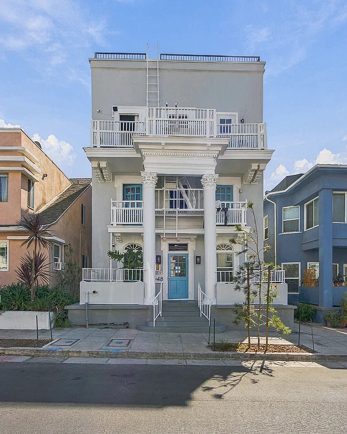 1 bed, 450 sqft, $2,500 — Photo 3