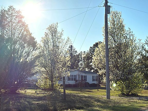 3rd image of 681 Ernest Williams Rd