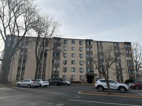 9745 S Karlov Ave APT 302, Oak Lawn, IL 60453