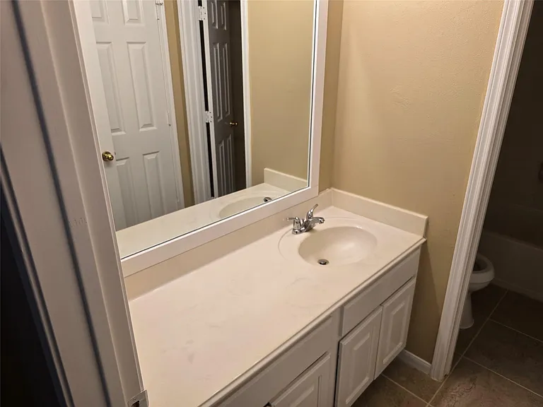 1820 Branch Hill Dr — Photo 26