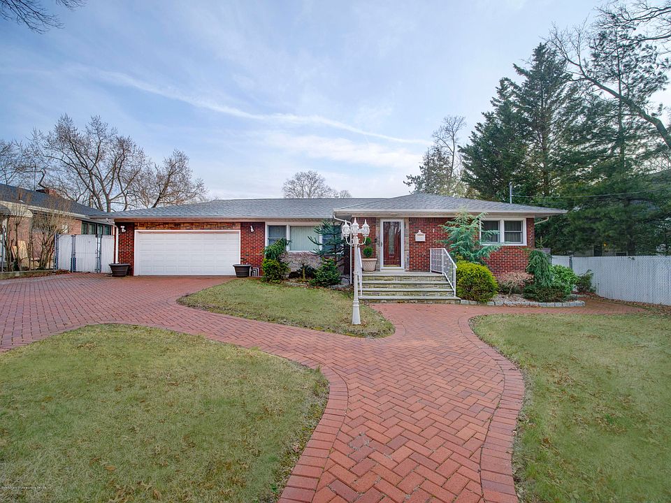 1st image of 328 Henderson Ave
