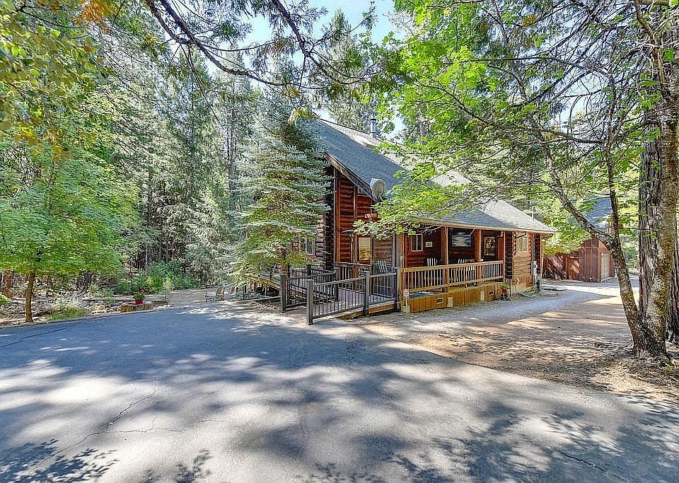 1st image of 26030 Sugar Pine Dr