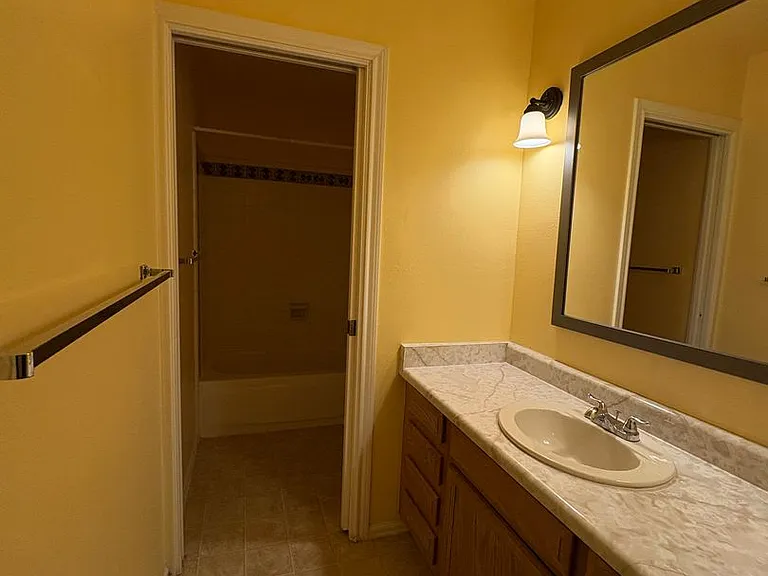64 W Brown Rd — Photo 11