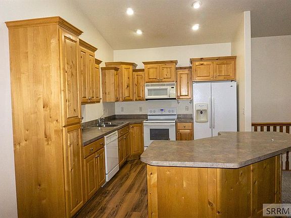 4th image of 3996 E Clearfield Ln