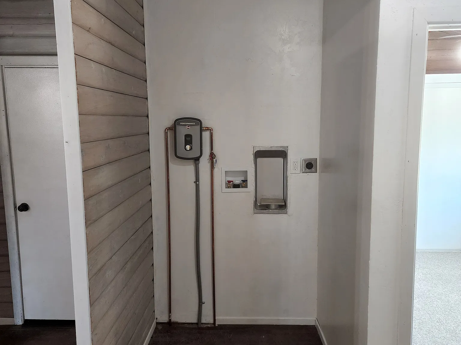 1111 Alturas Rd — Photo 3