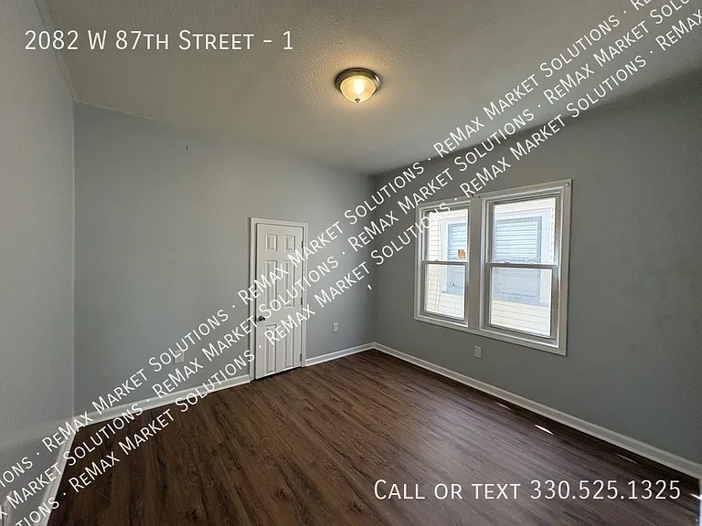 2082 W 87th St #1 — Photo 11