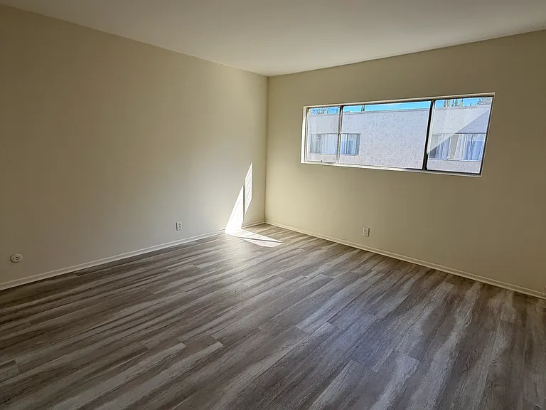 1820 E Del Mar Blvd #208 — Photo 9
