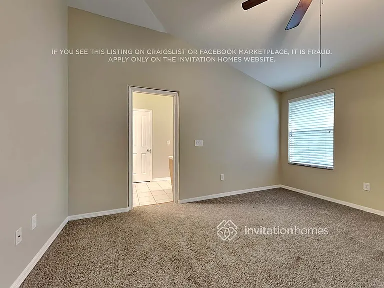 12048 Fall Creek Ct — Photo 16