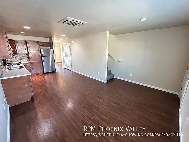 17402 N 19th Ave — Photo 11