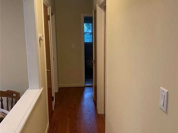 2nd image of 21 Jefferson St