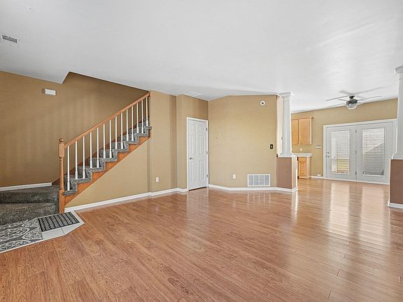 3rd image of 2912 Cambridge Way #2912