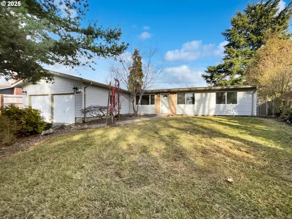 2610 NW Madrona St, Vancouver, WA 98665