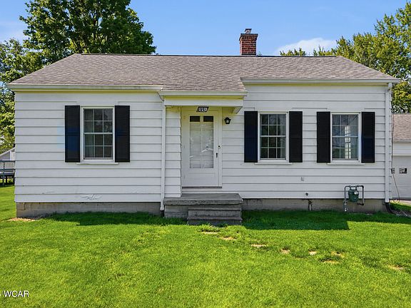 3rd image of 2253 Garden Blvd