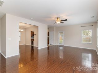 1081 Mountain Laurel Ct, Matthews, NC 28104