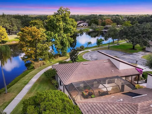 3743 Glen Oaks Manor Dr, Sarasota, FL 34232