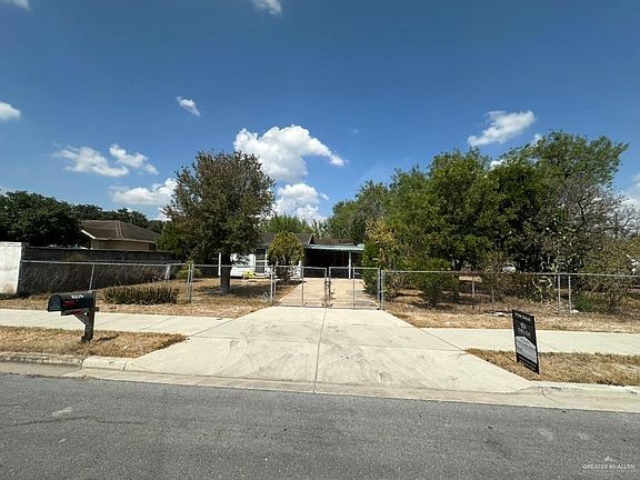 3rd image of 3012 Helena Ave