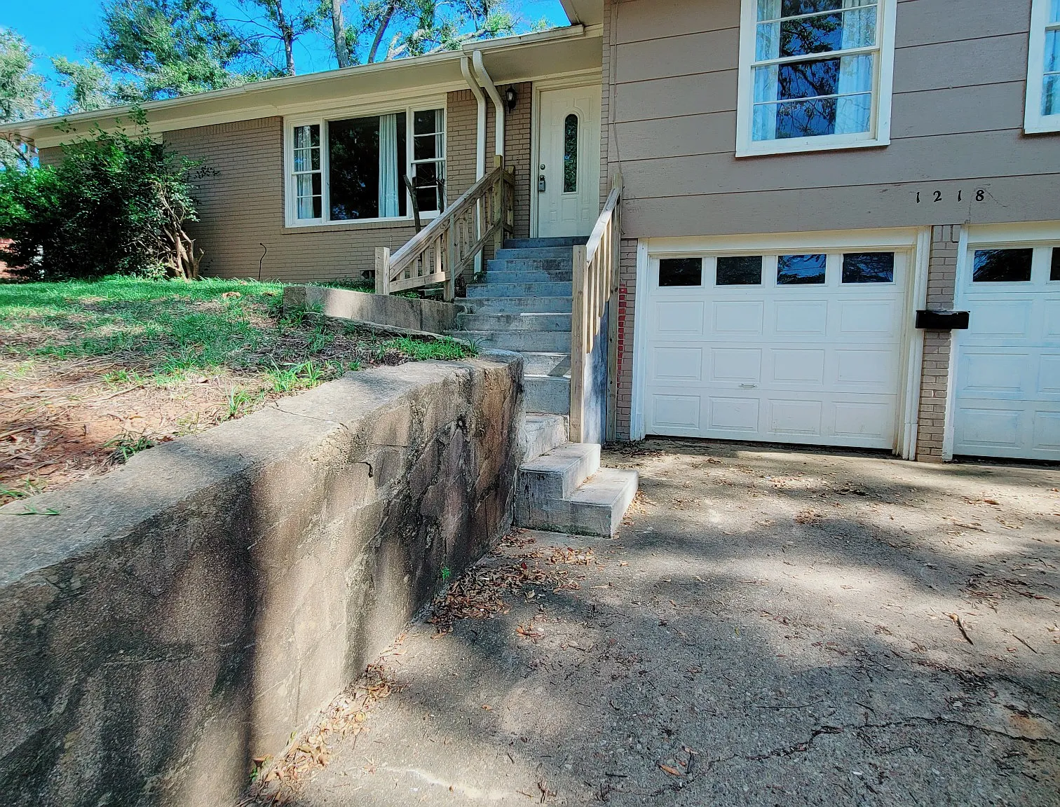 1218 Graham Drive - 1 — Photo 1
