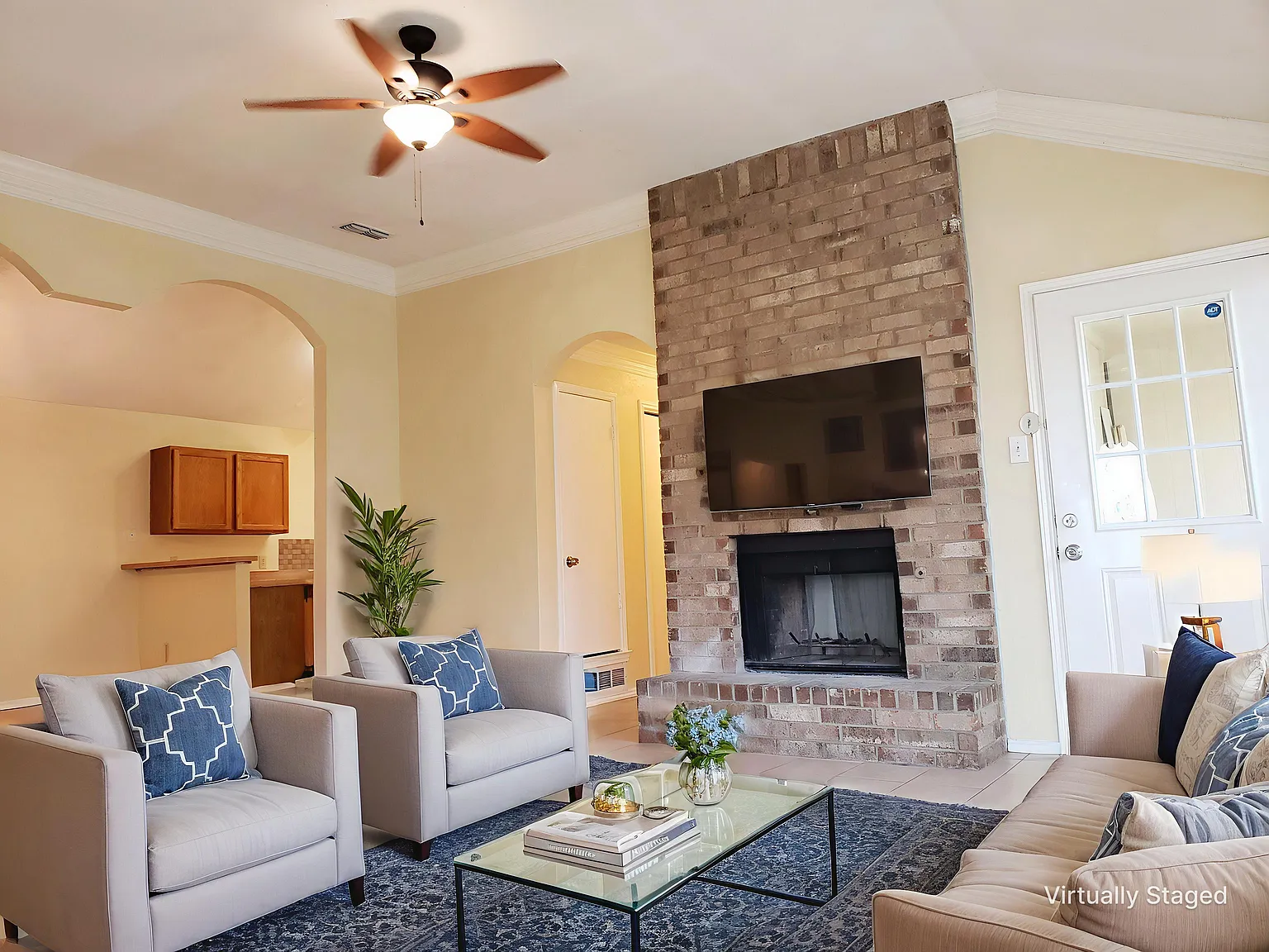 4433 Flamingo Court — Photo 2