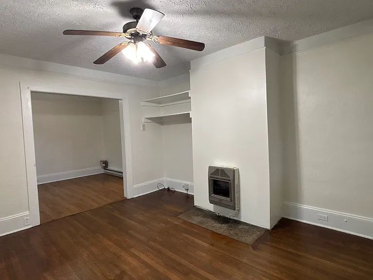 140 Fairview Ave — Photo 4