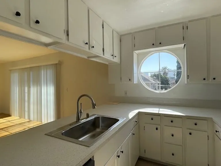 1212 Arapahoe St #305 — Photo 13