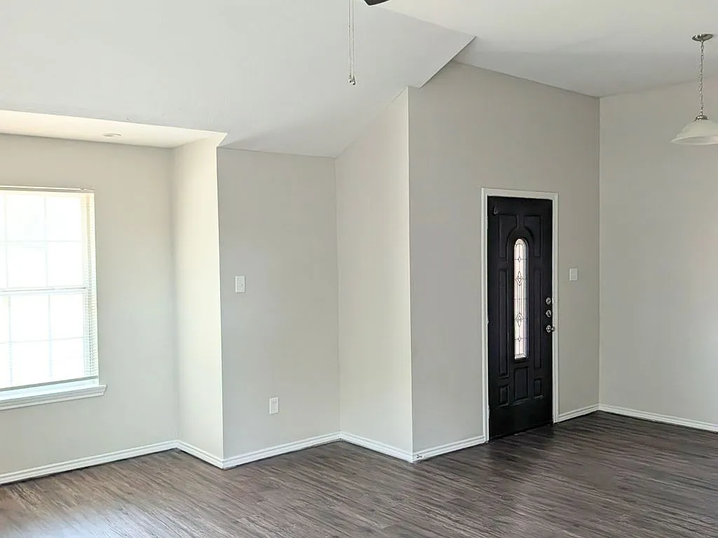 7237 Autumn Run Dr. Forest Hill, TX 76140 — Photo 3