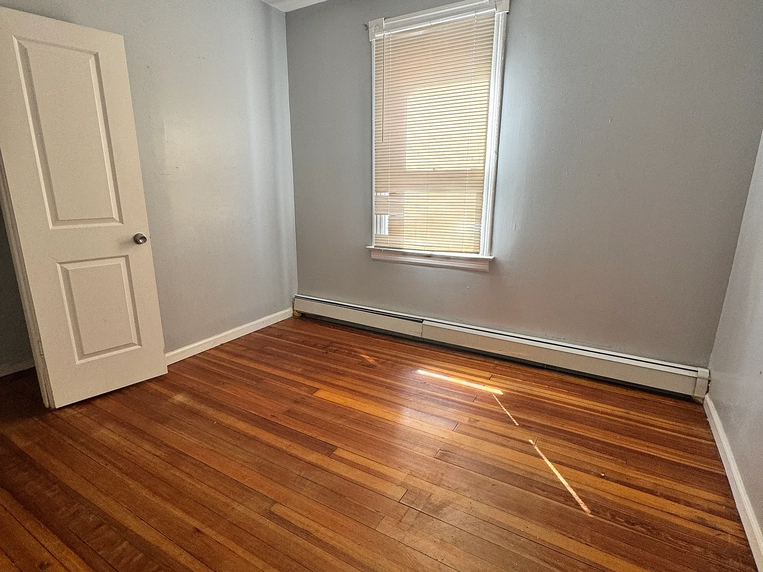 2 bed, 850 sqft, $1,450 — Photo 2