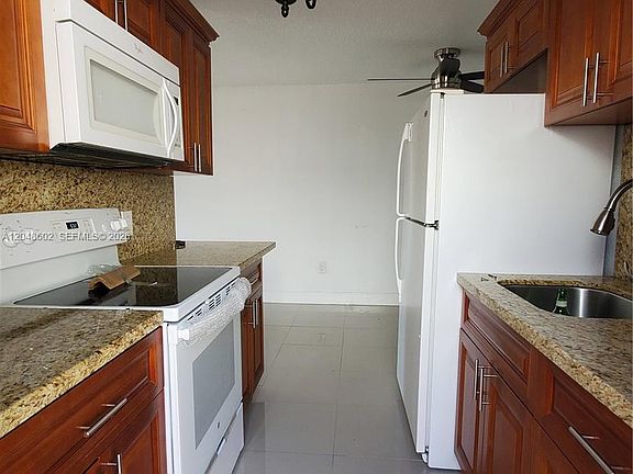 5th image of 808 N 24th Ave #1