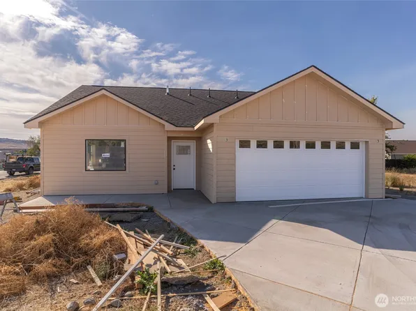 420 Koala Avenue, Omak, WA 98841