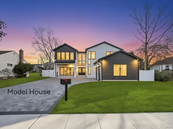 61 Stephen Drive, Plainview, NY 11803