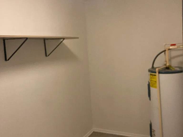 Willow Way Apartments — Photo 21
