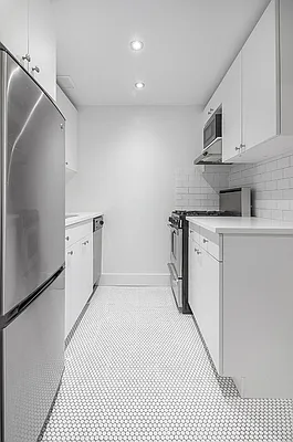 Rented by Mirador Real Estate | media 19