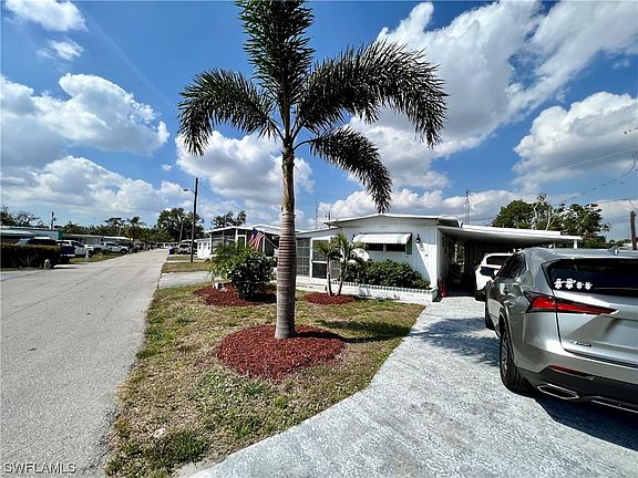 3rd image of 107 Gaslight Ave