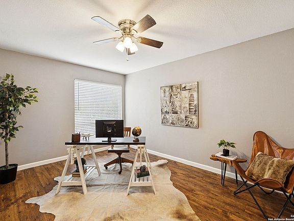 4th image of 9915 Powhatan Dr #E1
